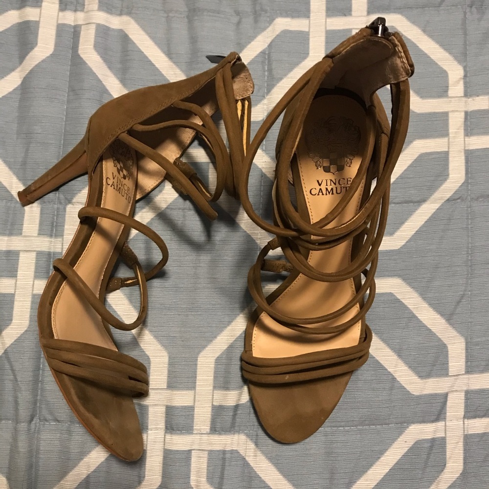 Vince Camuto Sanjah Strappy sandals SZ 7M/37